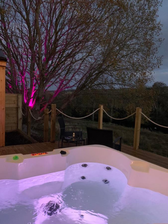 River Huts, Highland River Retreat With Hot Tub Inverness Exterior foto