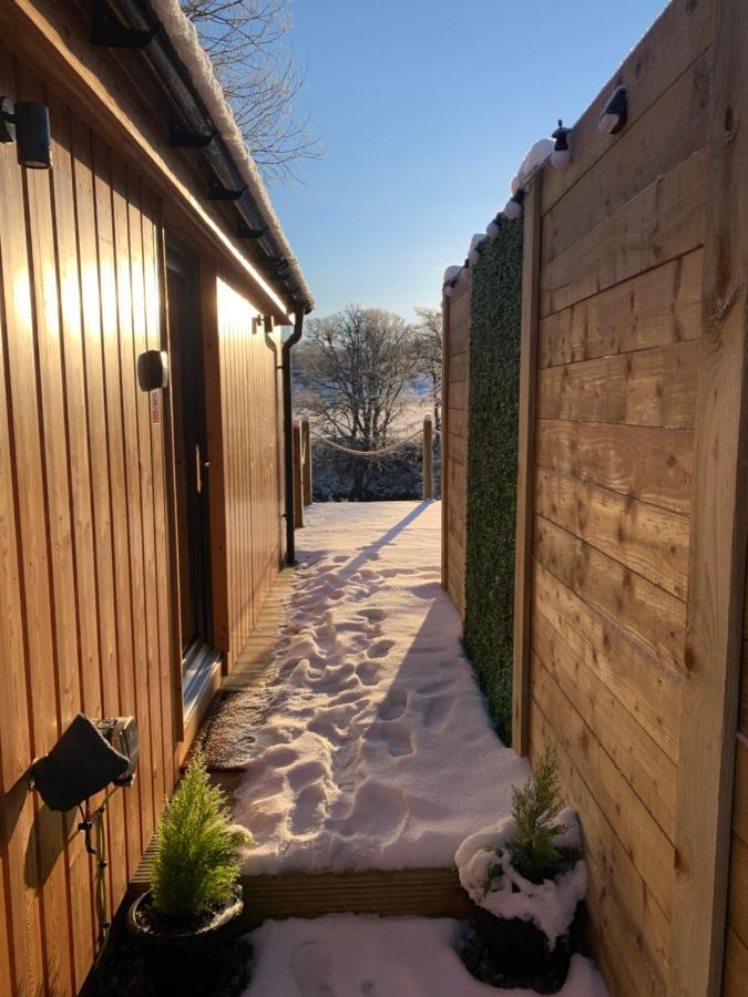 River Huts, Highland River Retreat With Hot Tub Inverness Exterior foto